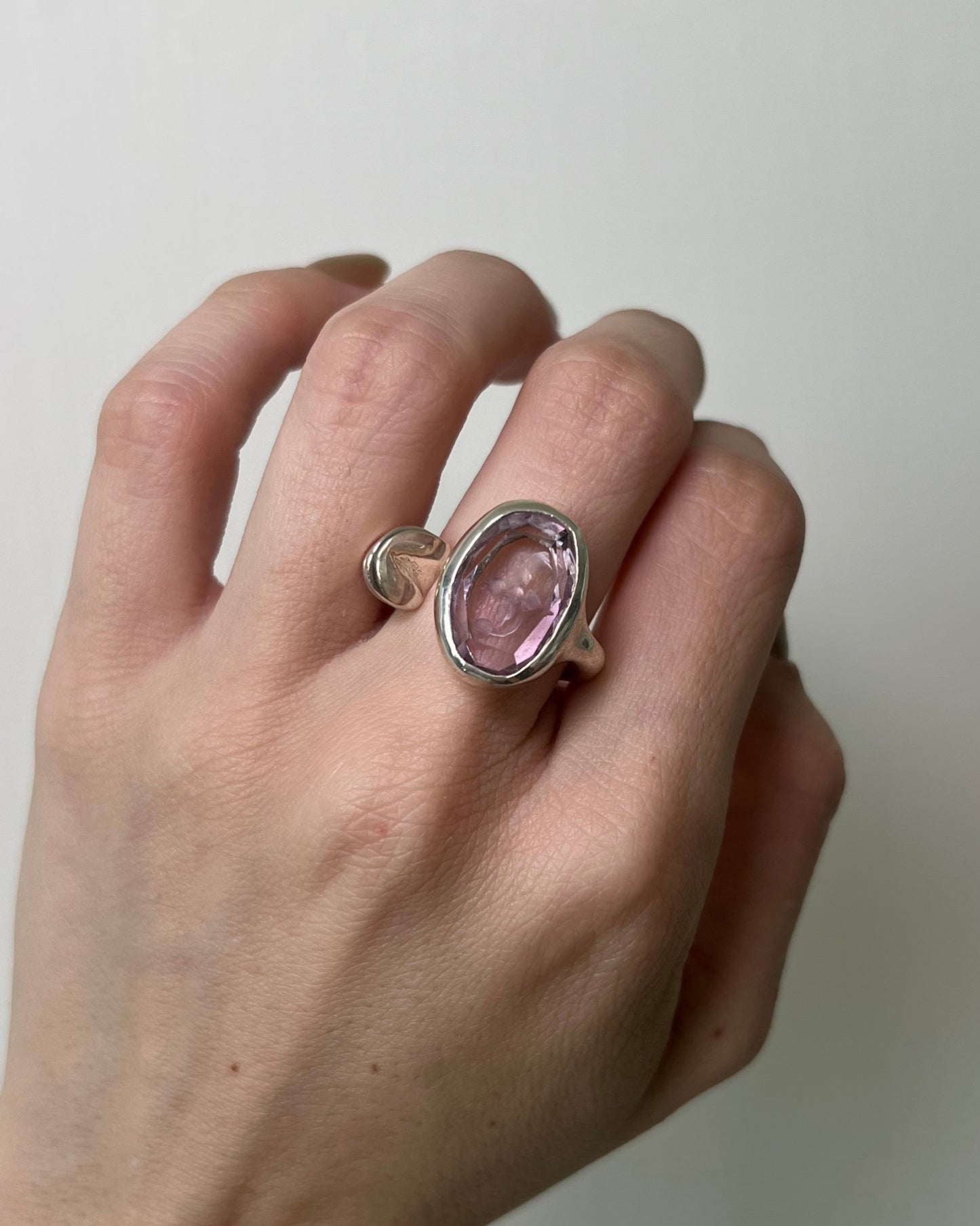 Engraved Amethyst Horse Hoof