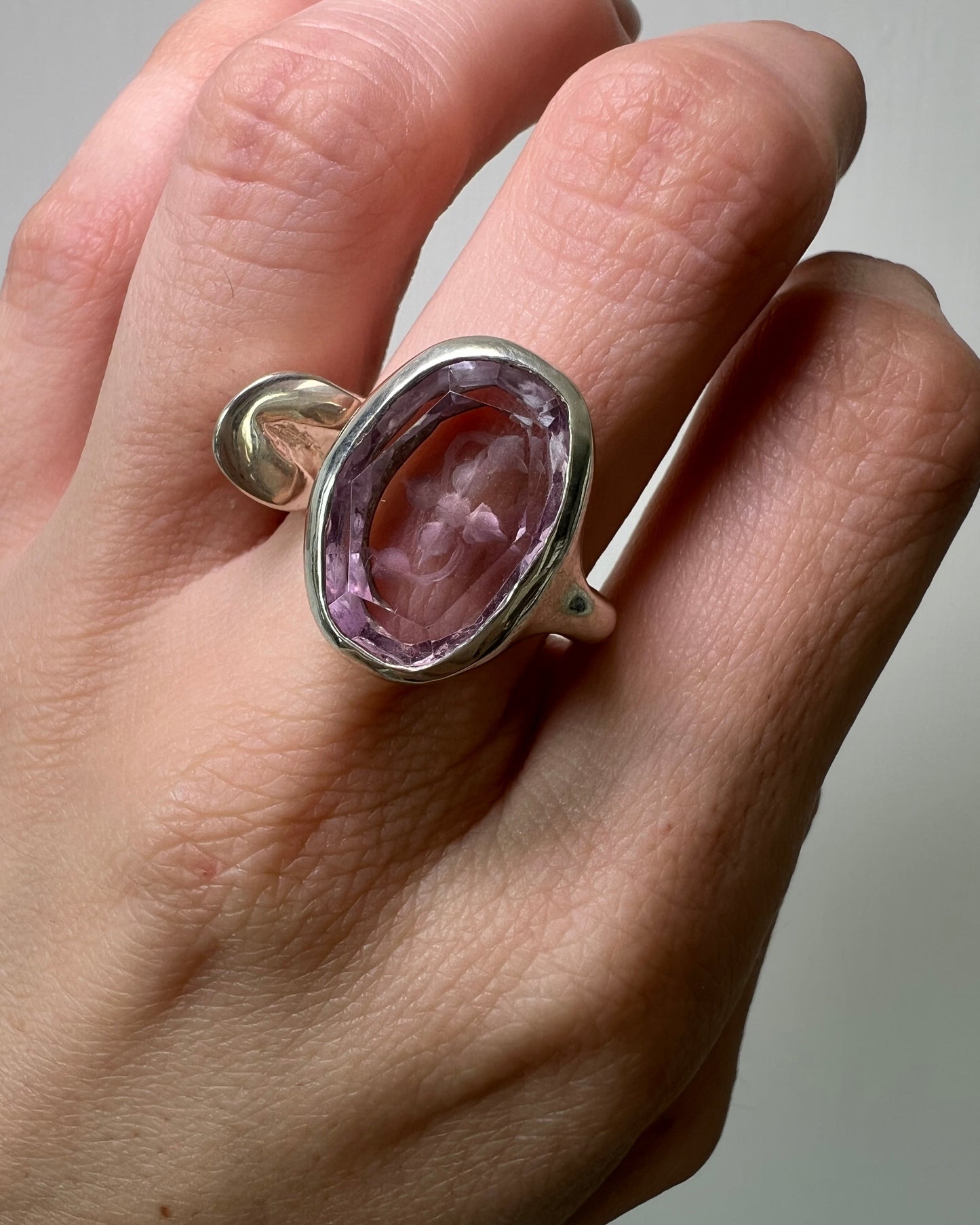 Engraved Amethyst Horse Hoof