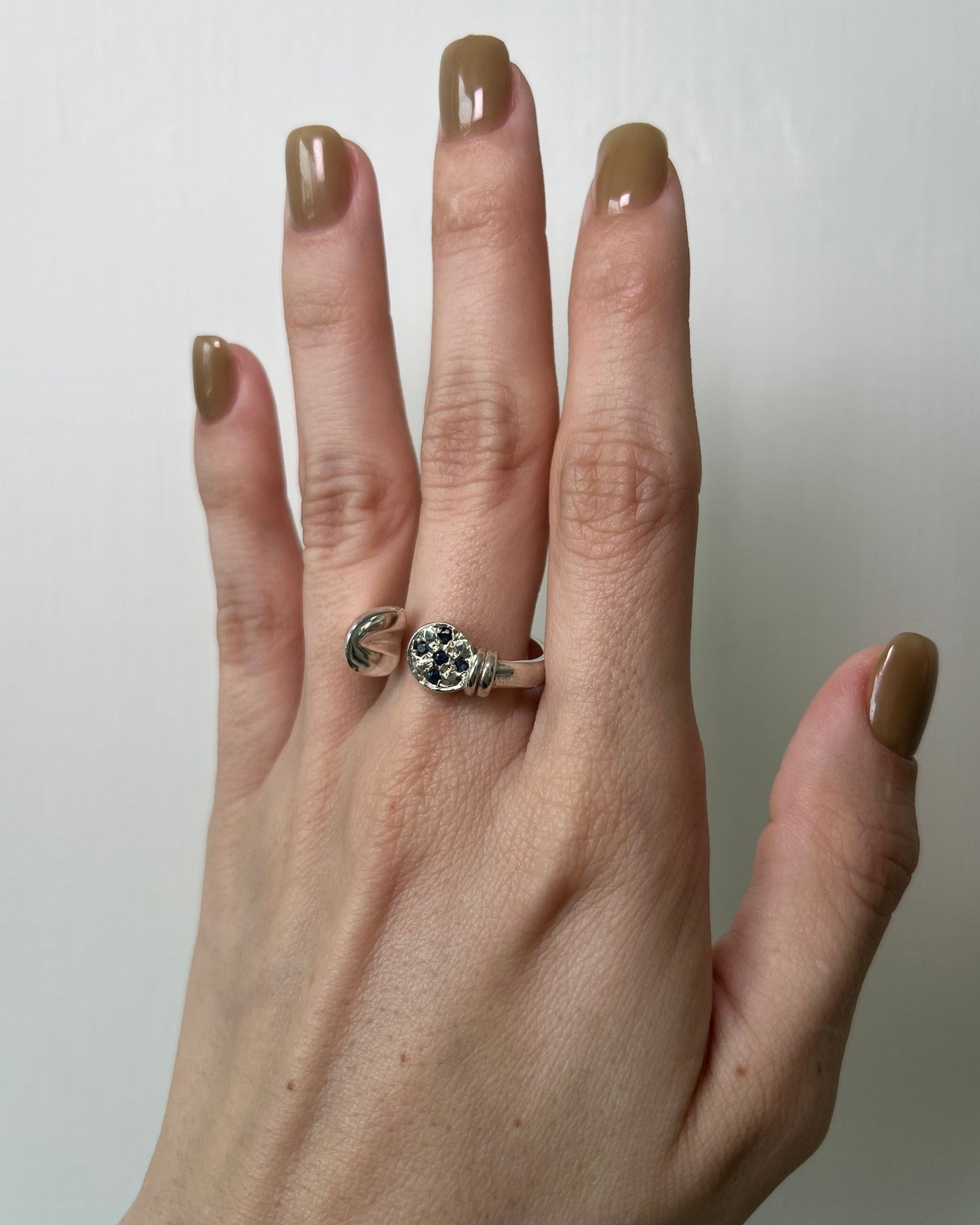 Sapphires Horse Hoof