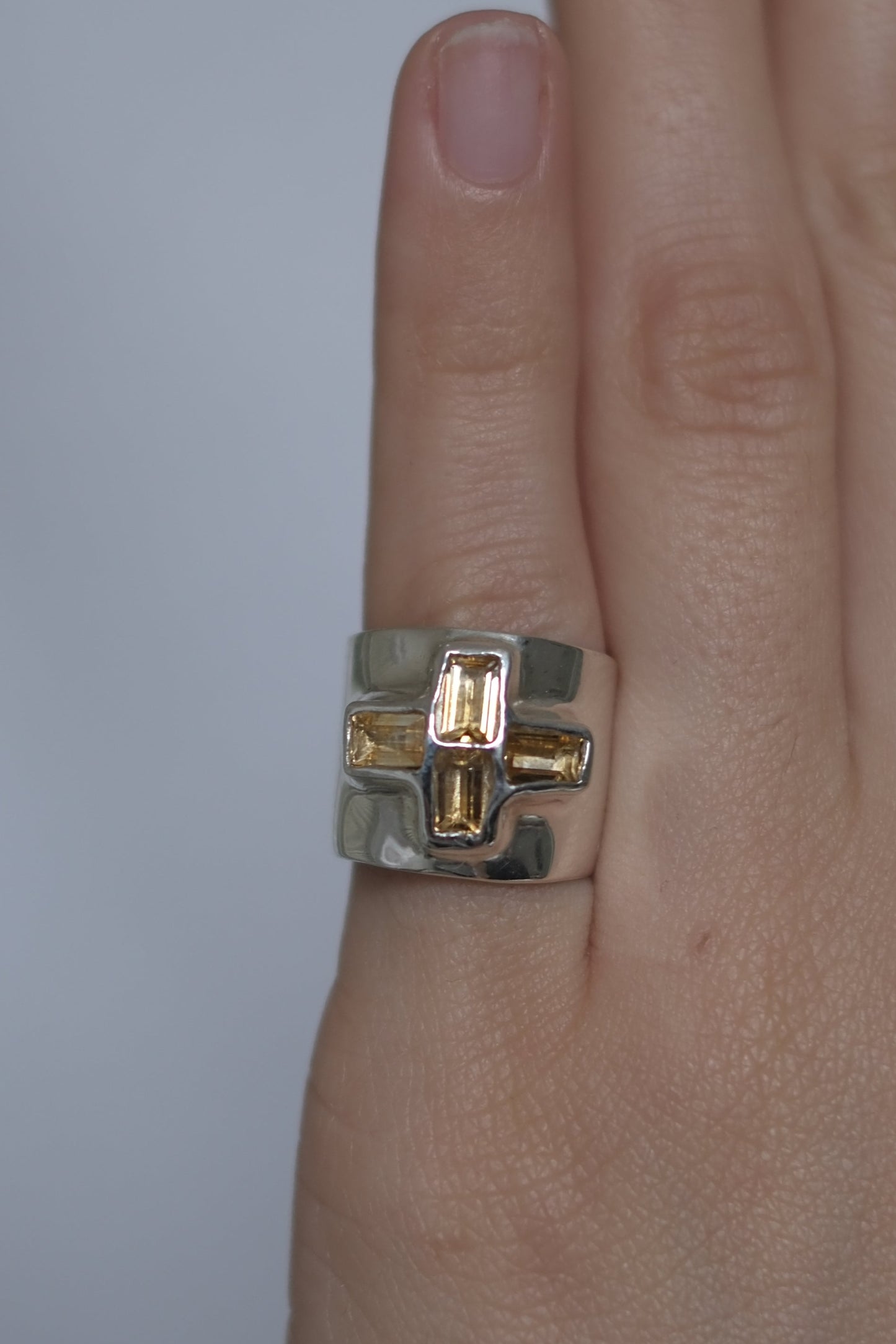 Cruz Del Sol Pinky Ring