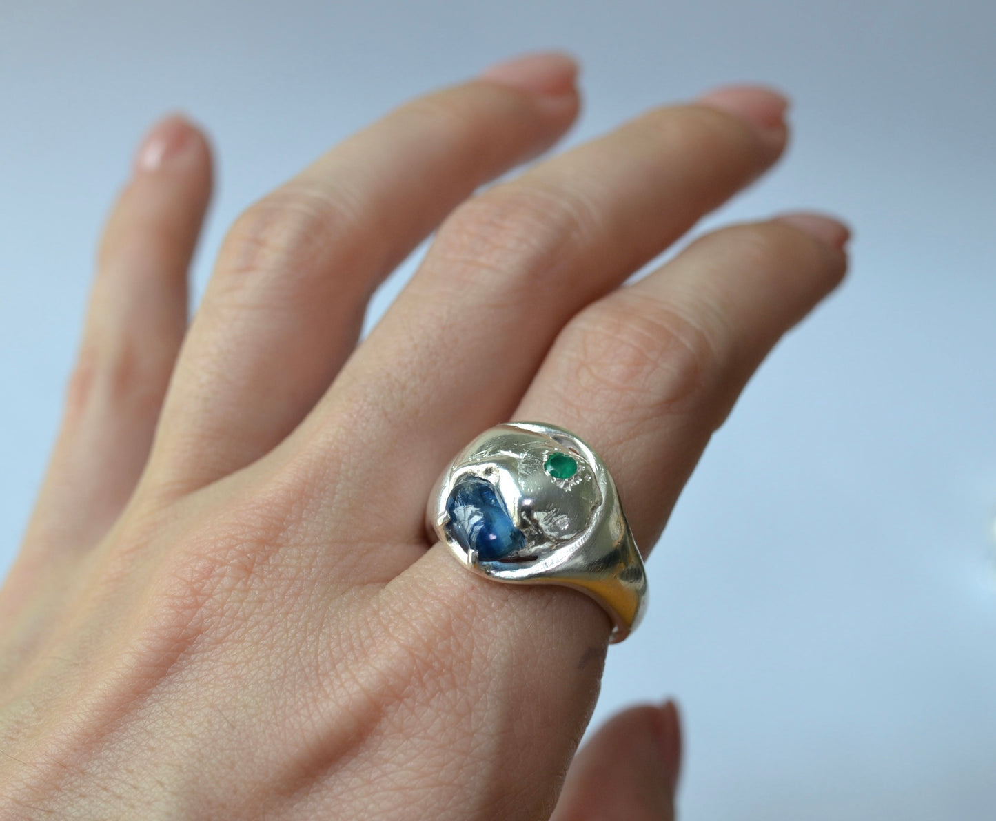 Kyanite & Onyx Ring