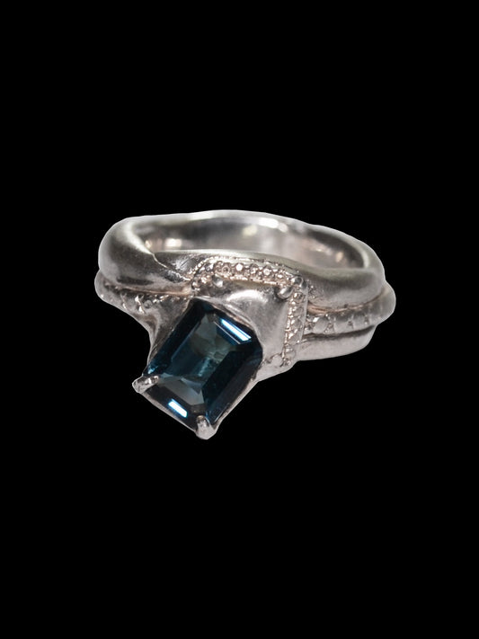 Stuck Ring London Blue Topaz