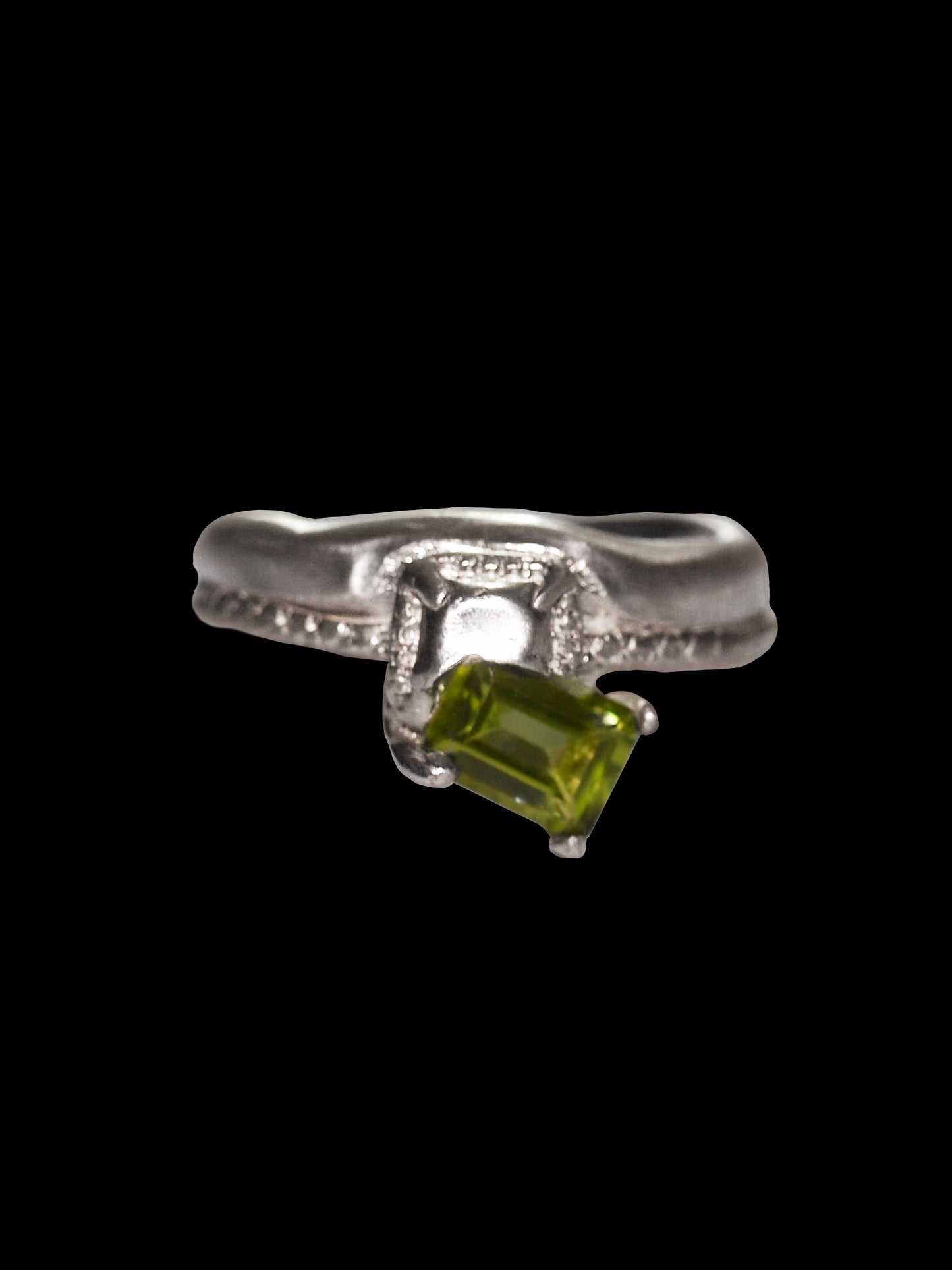 Stuck Ring Peridot